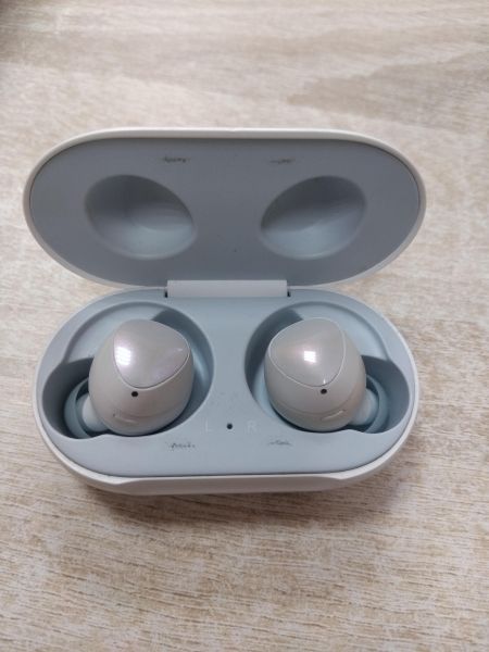 беспроводные наушники Samsung Galaxy Buds (SM-R170) в Иркутск