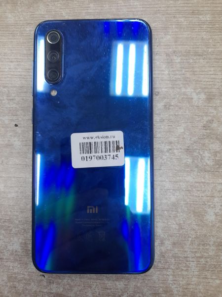 Купить Xiaomi Mi 9 SE 6/64GB (M1903F2G) Duos в Иркутск за 2100 руб.