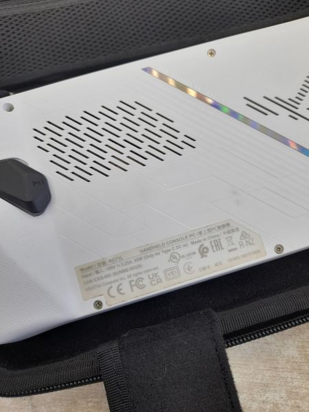 Купить ASUS ROG Ally (RC71L) 512GB в Иркутск за 35000 руб.