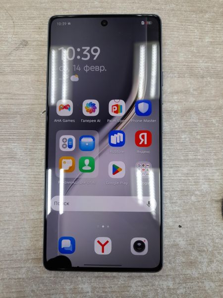 Купить TECNO Camon 40 8/256GB (CM5) Duos в Иркутск за 5200 руб.