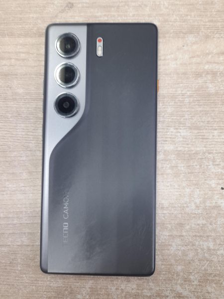 Купить TECNO Camon 40 12/256GB (CM5) Duos в Иркутск за 11000 руб.