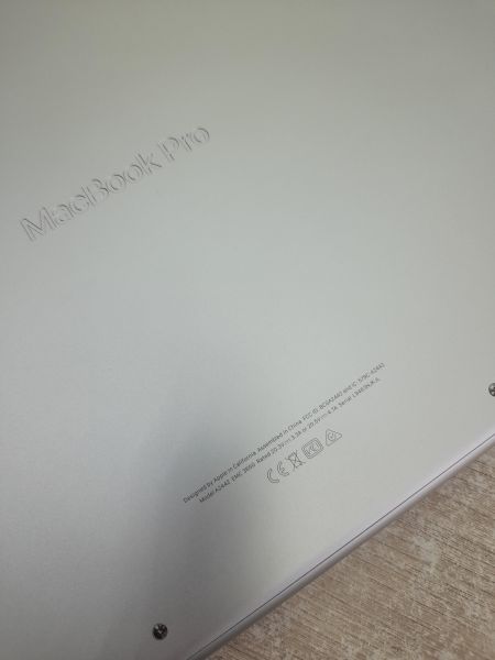 Купить Apple MacBook Pro 14 2021 M1 Pro 16/2TB (A2442) в Иркутск за 87200 руб.