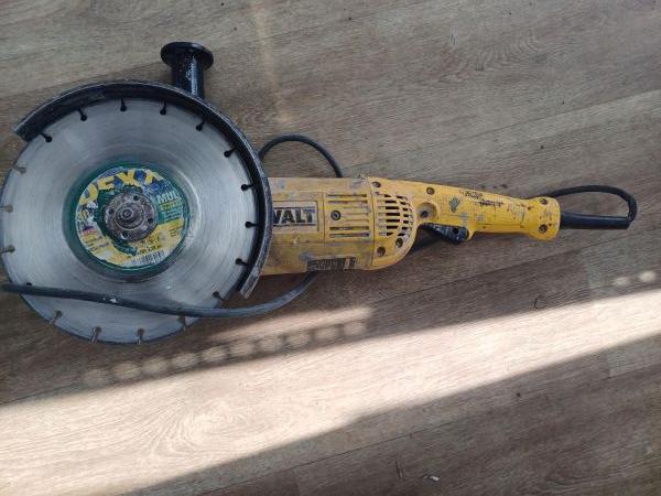 Купить DeWALT D28492-LAKA в Иркутск за 3400 руб.