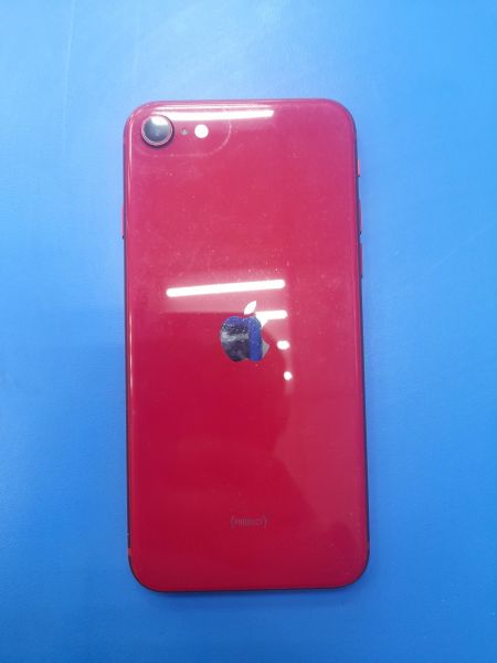 Купить Apple iPhone SE 2nd gen. 2020 64GB в Иркутск за 7100 руб.