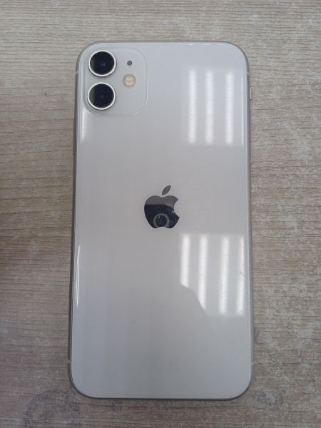 Купить Apple iPhone 11 128GB в Иркутск за 7100 руб.