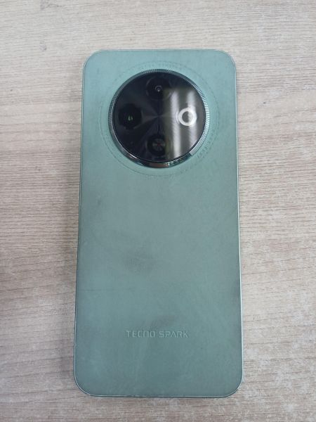 Купить TECNO Spark 30C 4/128GB (KL5n) Duos в Иркутск за 4900 руб.