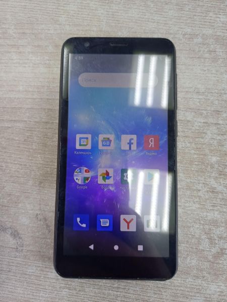 Купить ZTE Blade L8 16GB (L8RU) Duos в Иркутск за 1000 руб.