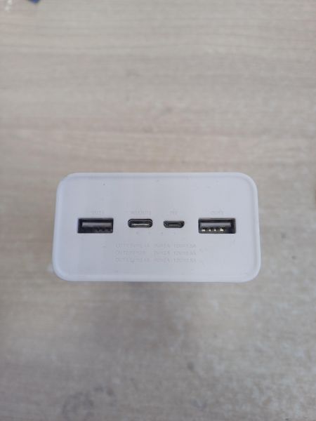 внешний аккумулятор Xiaomi Mi Power Bank 3 (PB3018ZM) (30000 mAh) в Иркутск
