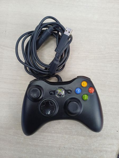 игровая приставка Microsoft Xbox 360 S 4GB (1439) в Иркутск