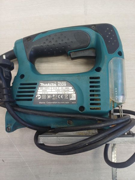 электролобзик Makita 4329 в Иркутск