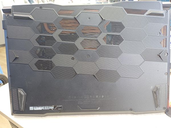 ноутбук MSI Katana B12VFK-463XRU (SSD 2TB+512GB) в Иркутск