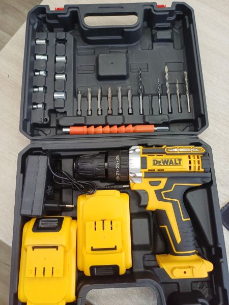 шуруповёрт аккумуляторный Реплика DeWALT (акк. шуруп.) с СЗУ в Иркутск