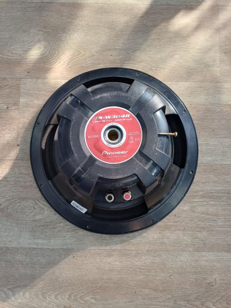 автосабвуфер Pioneer TS-W304R в Иркутск