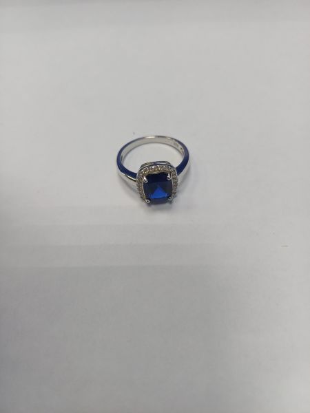 серебряное кольцо Кольцо серебро 925 2,46g, вес изделия 3.8g, размер 19, 27 камней в Иркутск