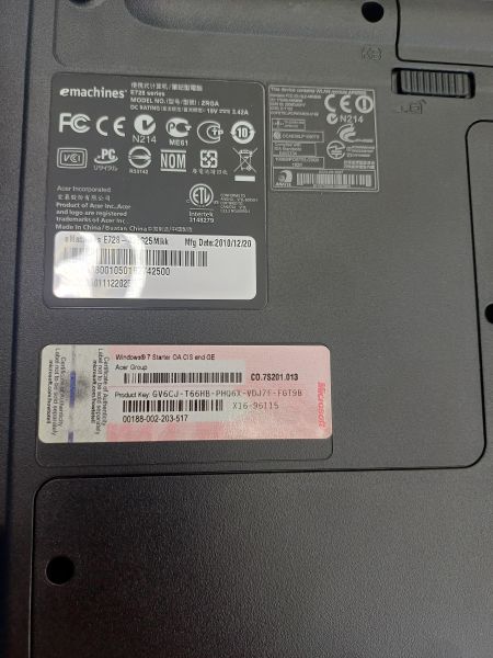 ноутбук eMachines E728-452G25Mikk в Иркутск