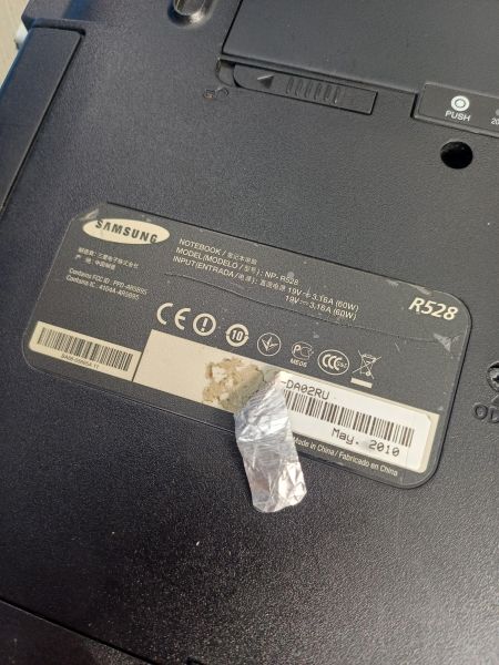 ноутбук Samsung NP-R528-DA02RU в Иркутск