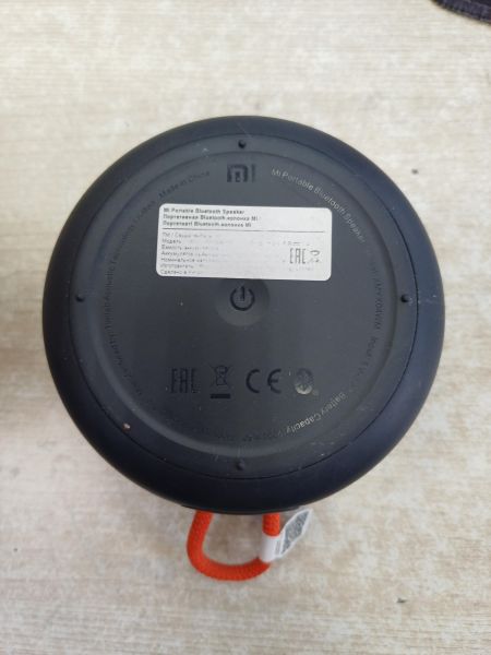 портативная колонка Xiaomi Mi Portable Bluetooth Speaker (XMYX04WM) в Иркутск