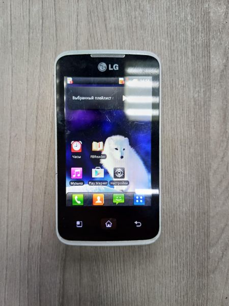 сотовый телефон LG Optimus Hub (E510) в Иркутск