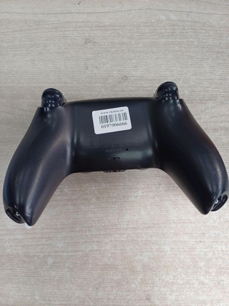 контроллер и геймпад Sony PlayStation 5 DualSense (CFI-ZCT1W/J/G/NA) в Иркутск