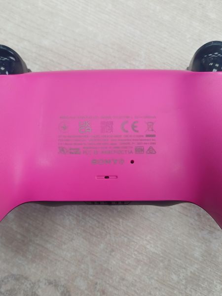 контроллер и геймпад Sony PlayStation 5 DualSense (CFI-ZCT1W/J/G/NA) в Иркутск