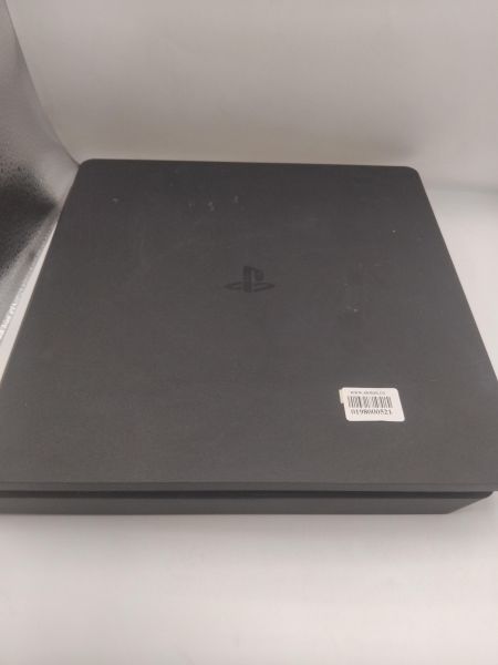 Купить Sony PlayStation 4 Slim 500GB (CUH-2216A) в Иркутск за 14700 руб.