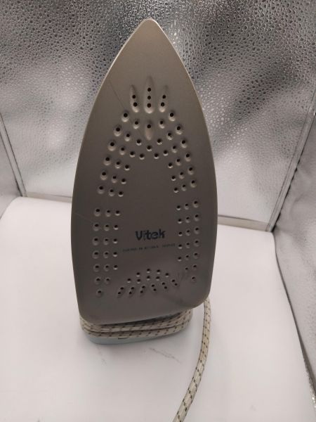 Купить Vitek VT-1240 в Иркутск за 550 руб.