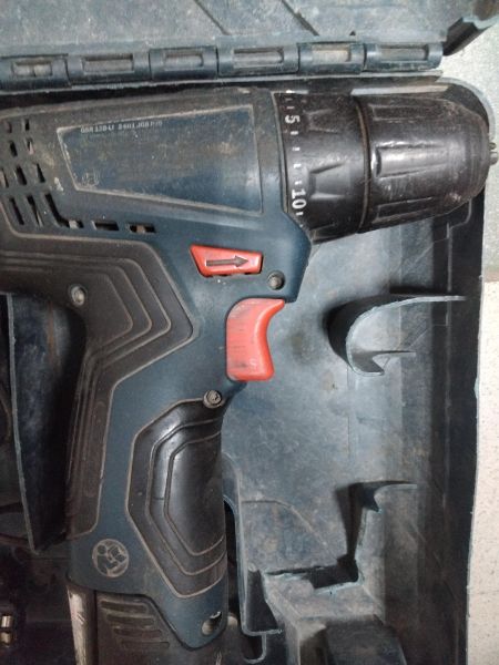 Купить Bosch GSR 120 LI с СЗУ в Иркутск за 2700 руб.
