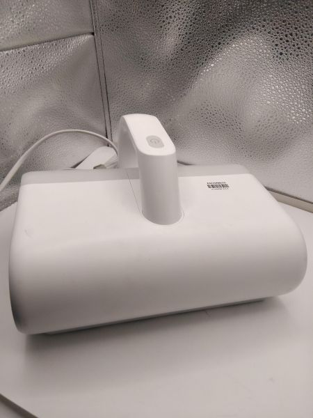 Купить Xiaomi Dust Mite Vacuum Cleaner (MJCMY01DY) в Иркутск за 1550 руб.
