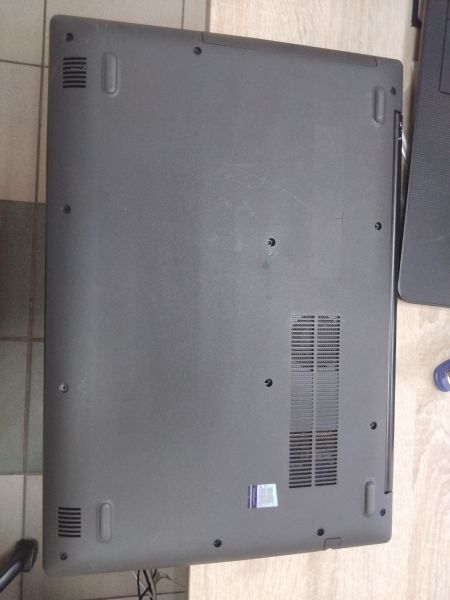 Купить Lenovo IdeaPad 330-15IKB 81DE005TRU в Иркутск за 15000 руб.