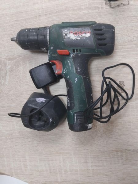 Купить Bosch EasyDrill 1200 (1500/min) с СЗУ в Иркутск за 2200 руб.