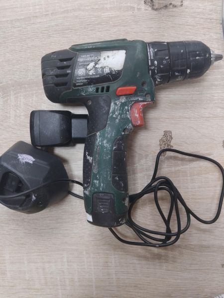 Купить Bosch EasyDrill 1200 (1500/min) с СЗУ в Иркутск за 2200 руб.