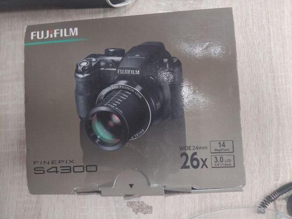 Купить Fujifilm FinePix S4300 (СЗУ не требуется) в Иркутск за 2200 руб.