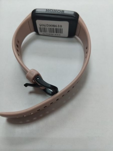 Купить Honor Band 6 (ARG-B39) с СЗУ в Иркутск за 500 руб.