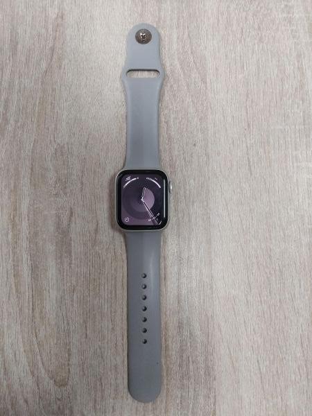 Купить Apple Watch SE 40mm (A2351) с СЗУ в Иркутск за 5000 руб.