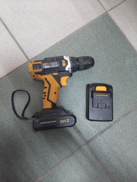 Купить DEKO DKCD20FU-Li с СЗУ в Иркутск за 1700 руб.