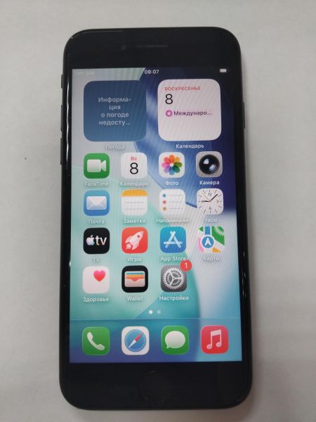 Купить Apple iPhone SE 2nd gen. 2020 64GB в Иркутск за 6100 руб.