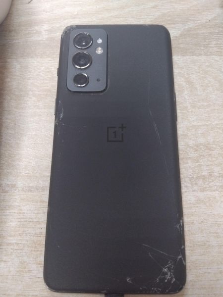 Купить OnePlus 9RT 8/256GB (CPH2585) Duos в Иркутск за 10500 руб.
