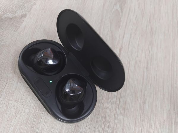беспроводные наушники Samsung Galaxy Buds+ (SM-R175) в Иркутск