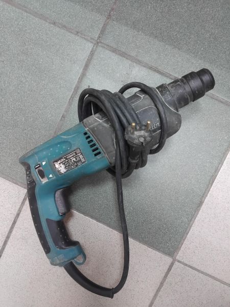 перфоратор сетевой Makita HR2470 в Иркутск