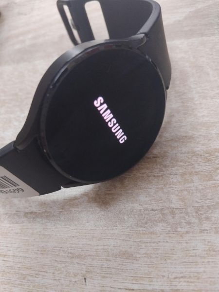 умные часы и браслеты Samsung Galaxy Watch 4 44 mm (SM-R870/N) с СЗУ в Иркутск