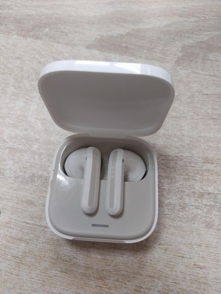 беспроводные наушники Xiaomi Redmi Buds 6 Active (M2344E1) в Иркутск