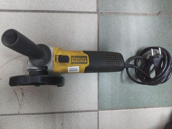 шлифмашина угловая сетевая STANLEY Fatmax FMEG725 в Иркутск