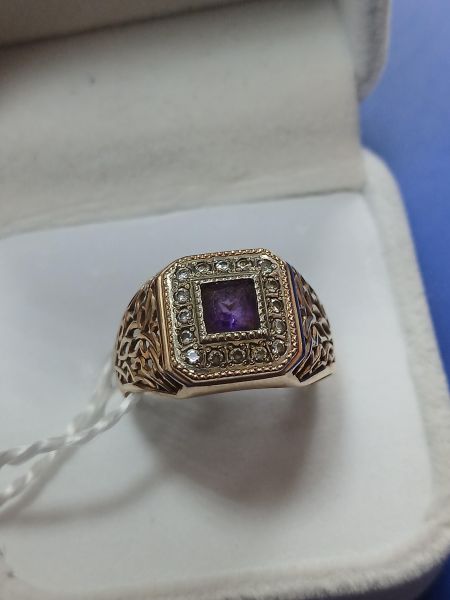 золотые кольца Кольцо золото 585 4,05g, вес изделия 4.84g, размер 19 в Иркутск