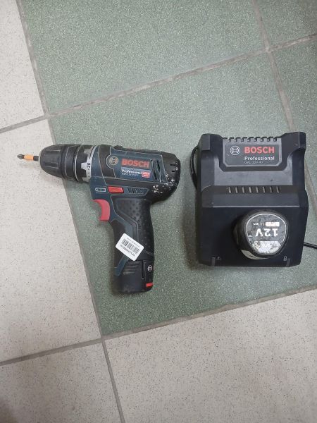 шуруповёрт аккумуляторный Bosch GSR 12V-15 с СЗУ в Иркутск