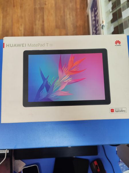 Купить Huawei MatePad T10 32GB (AGRK-L09) (с SIM) в Иркутск за 6000 руб.
