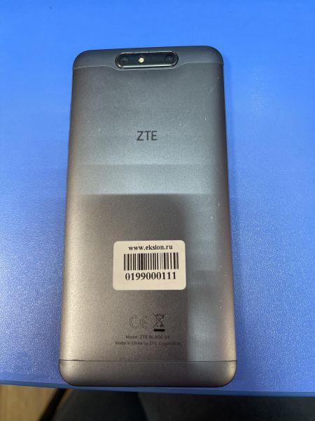 Купить ZTE Blade V8 3/32GB (V0800) Duos в Иркутск за 2300 руб.