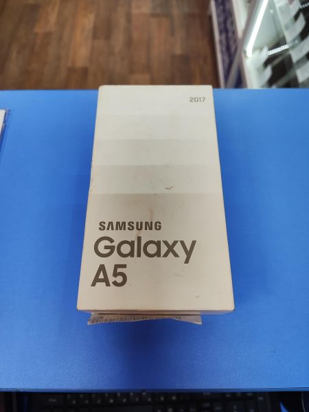 Купить Samsung Galaxy A5 2017 3/32GB (A520F) Duos в Иркутск за 2850 руб.