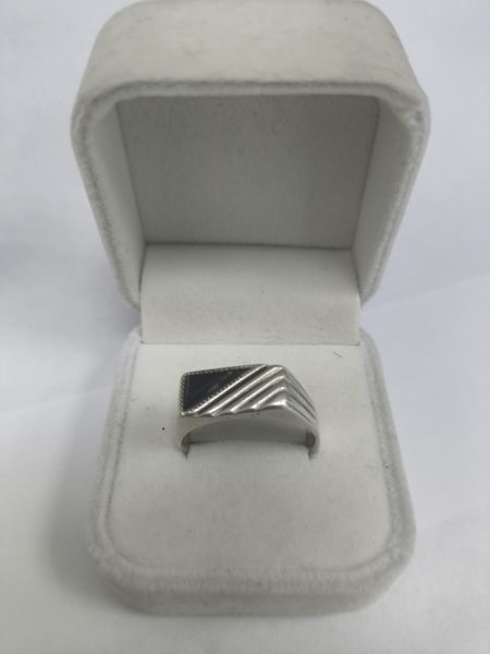 Купить Кольцо серебро 925 4,67g, вес изделия 5.37g, размер 21.5 в Ангарск за 550 руб.