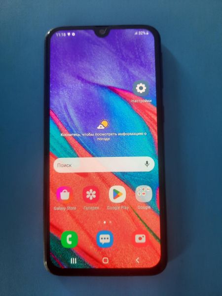 Купить Samsung Galaxy A40 2019 4/64GB (A405FM) Duos в Ангарск за 4200 руб.