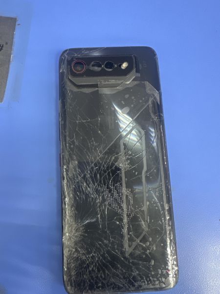 Купить ASUS ROG Phone 7 12/256GB Duos в Ангарск за 23350 руб.
